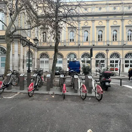Scalinata Del Teatro Rossetti Parcheggio Dom wakacyjny Triest