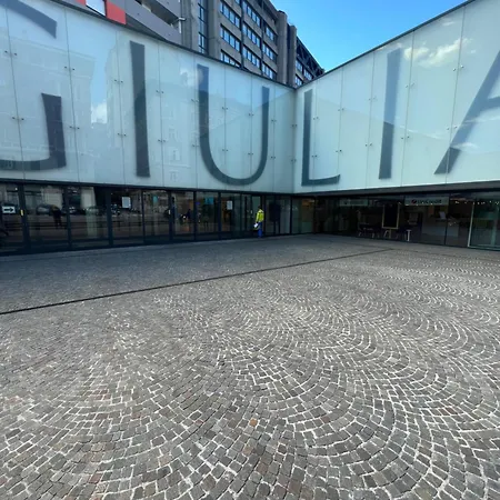 Dom wakacyjny Scalinata Del Teatro Rossetti Parcheggio