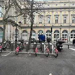 Scalinata Del Teatro Rossetti In Viale Xx Settembre Parcheggio Prázdninový dům Terst