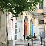 Scalinata Del Teatro Rossetti In Viale Xx Settembre Parcheggio Tatil Evi