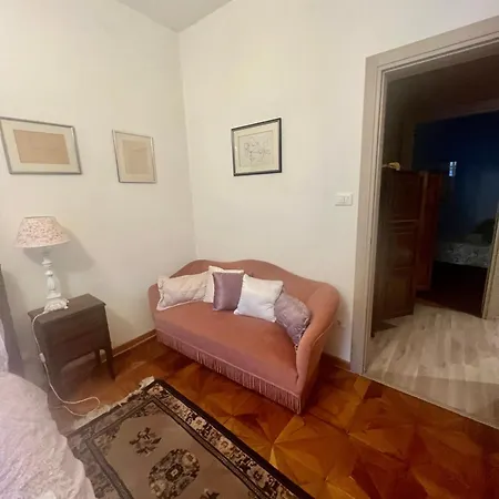 Casa de Férias Alla Scalinata Del Teatro Rossetti In Viale XX Settembre Parcheggio