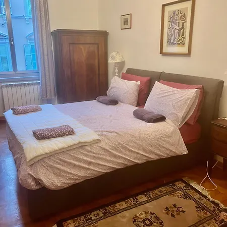 Scalinata Del Teatro Rossetti In Viale Xx Settembre Parcheggio Будинок відпочинку Трієст