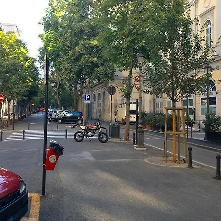 度假居 Scalinata Del Teatro Rossetti In Viale Xx Settembre Parcheggio *