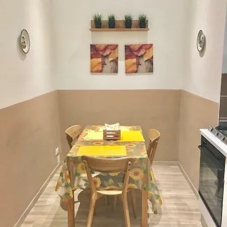 Alla Scalinata Del Teatro Rossetti In Viale XX Settembre Parcheggio Trieste