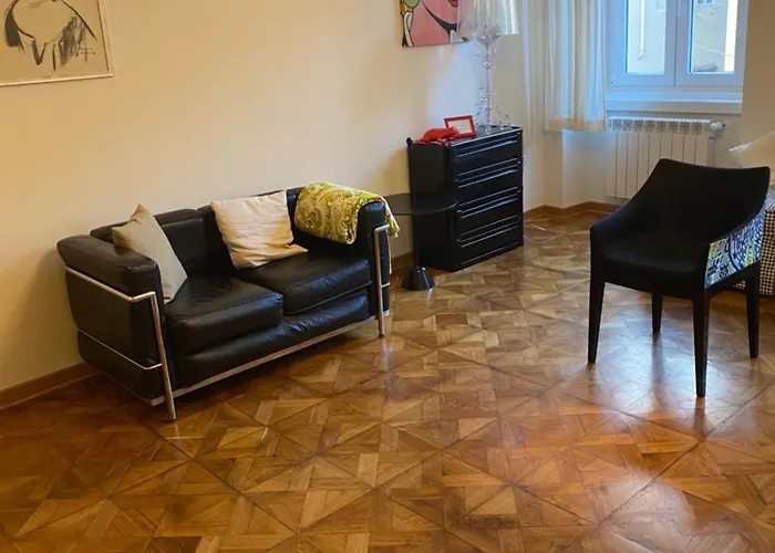 Будинок відпочинку Scalinata Del Teatro Rossetti In Viale Xx Settembre Parcheggio