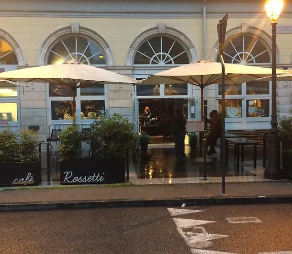 Будинок відпочинку Scalinata Del Teatro Rossetti In Viale Xx Settembre Parcheggio Трієст