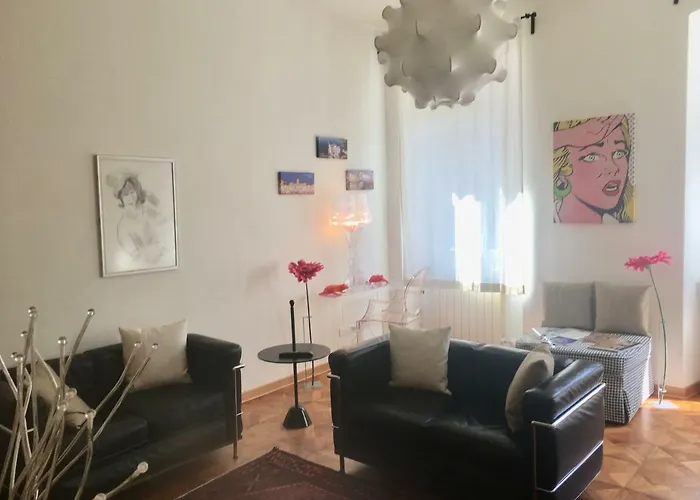 Будинок відпочинку Scalinata Del Teatro Rossetti In Viale Xx Settembre Parcheggio